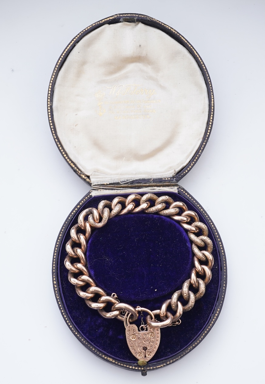 A Victorian gold bracelet, late 19th century